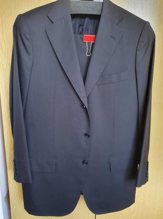 Костюми Corneliani, Battistoni