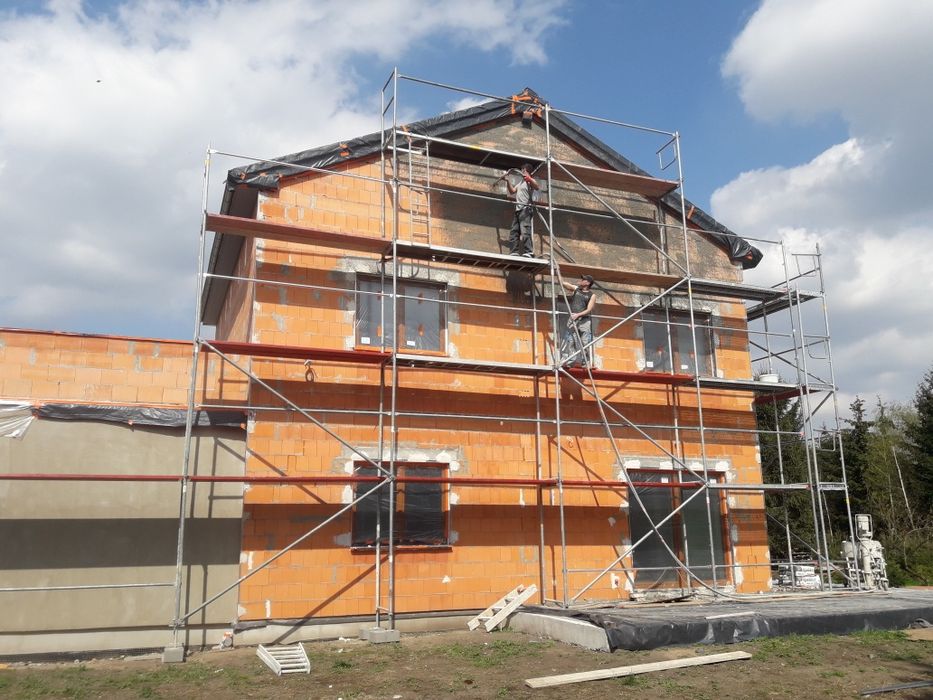 Tynki maszynowe cementowo-wapienne