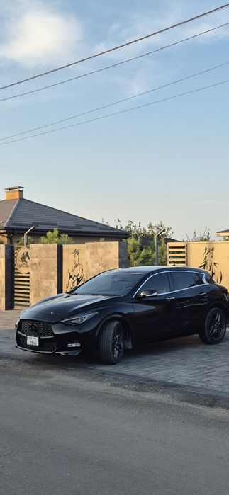 Продам infinity Qx30S