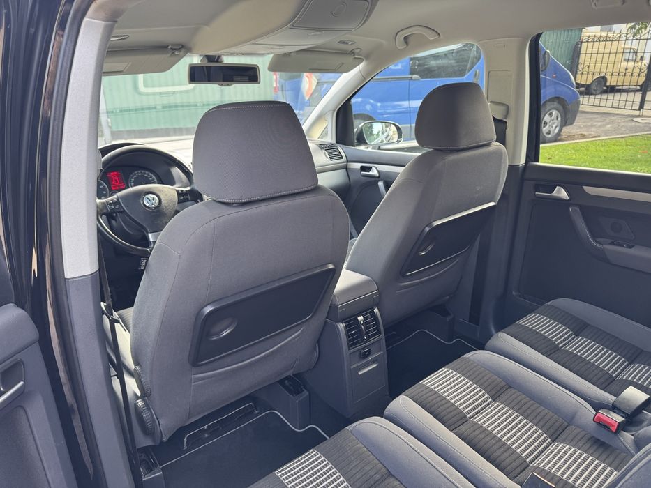 Volkswagen Touran 2009 р. 1,6mpi
