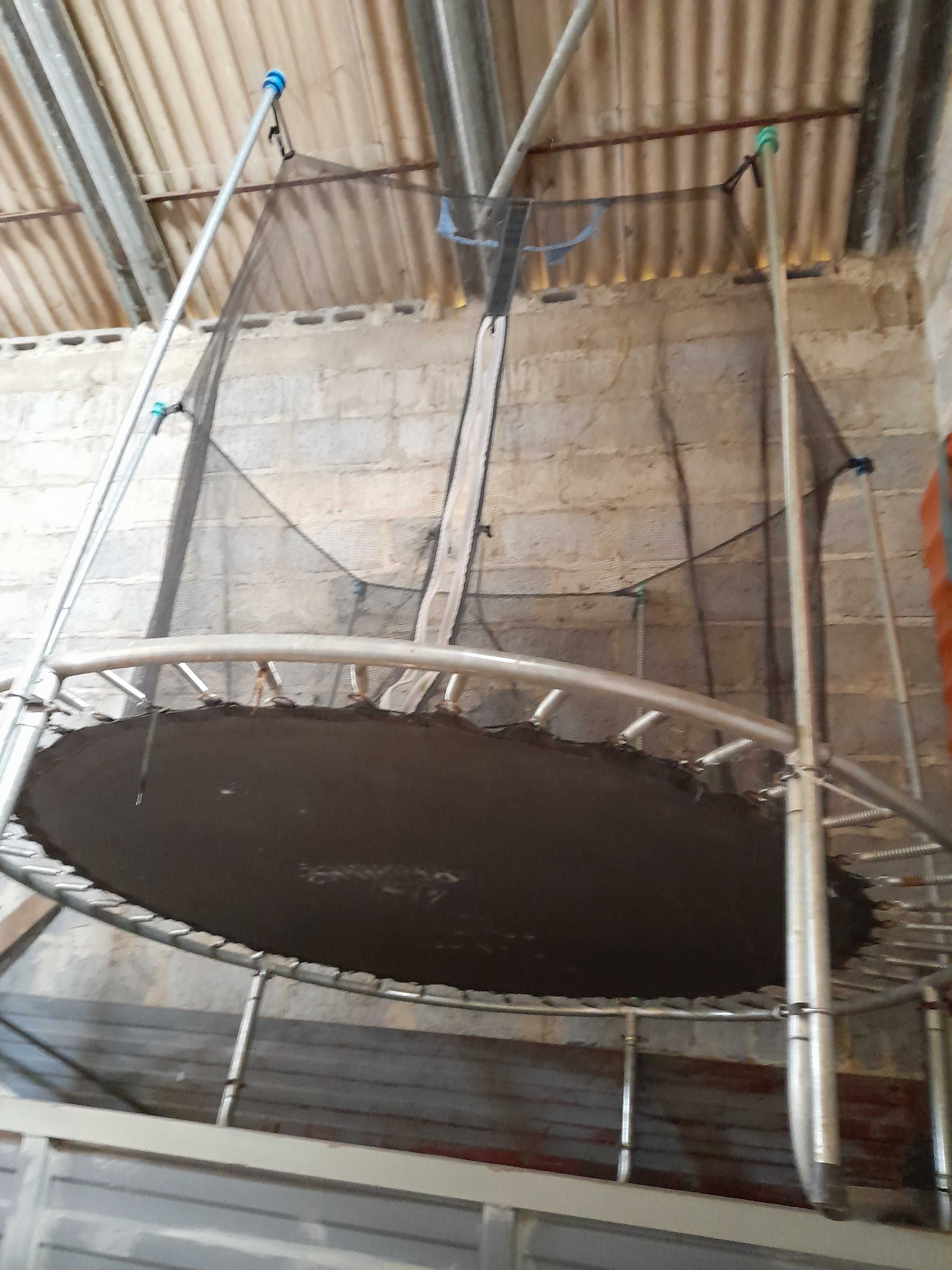 Trampolina dziecięca 2 metry średnicy
