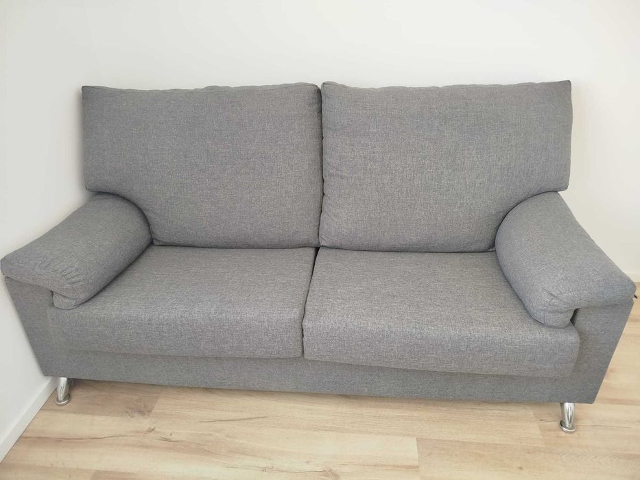 Sofá de 3 lugares cinzento - como novo