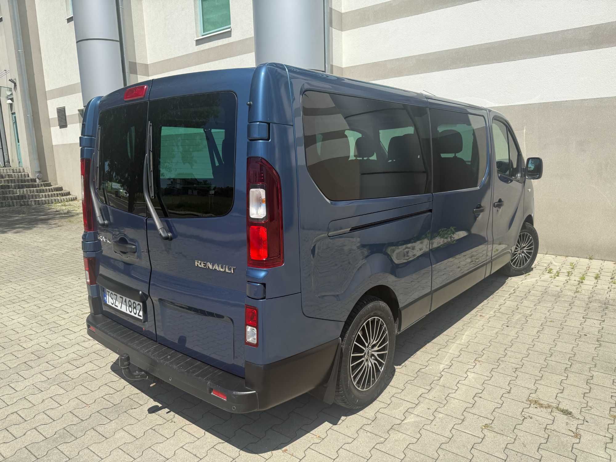 Renault Trafic 125KM JAK NOWY Klima Alu Navi 9miejsc Salon Pl Oryginał