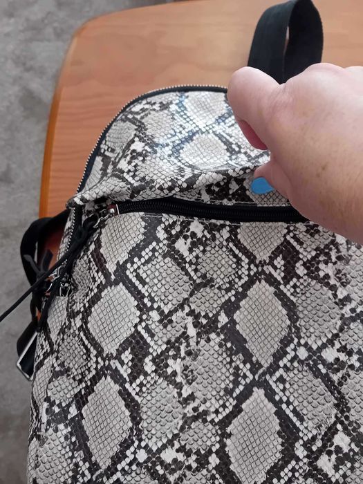 Mochila nova tamanho L Parfois