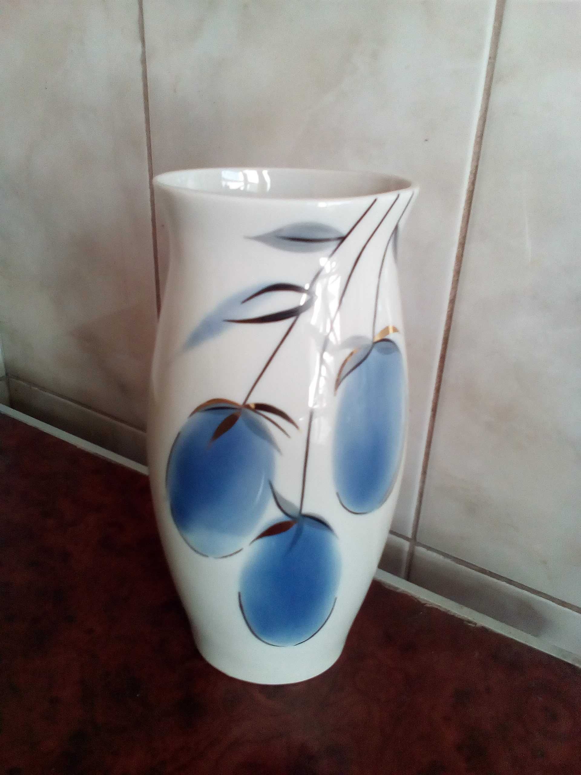 Фарфор СССР ваза для цветов вазочка Полонное Статуетка