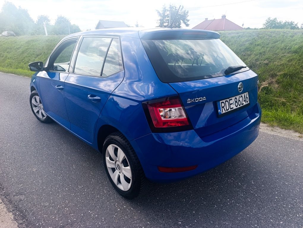 Skoda Fabia 1.0mpi benzyna org prz 45tys klima kamera Zadbana