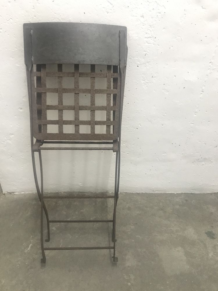 3 cadeiras em ferro forjado