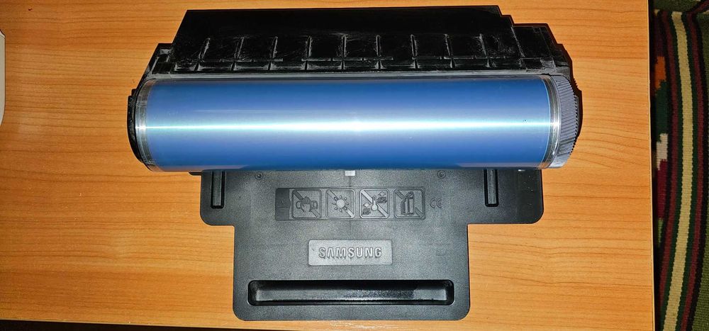 Лазерний кольоровий принтер samsung clp-320 не вмикається