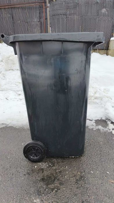 Używane pojemniki na odpady 240l kosze na śmieci  wysyłka darmowa