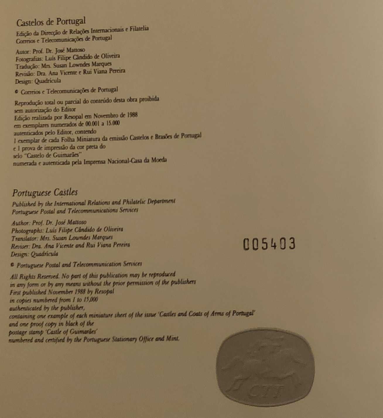LIVRO CTT "CASTELOS DE PORTUGAL" com todos os selo