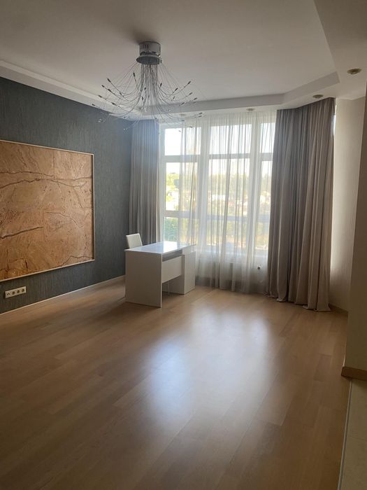 Продаж 1-ком 60 м/кв ЖК Пори року