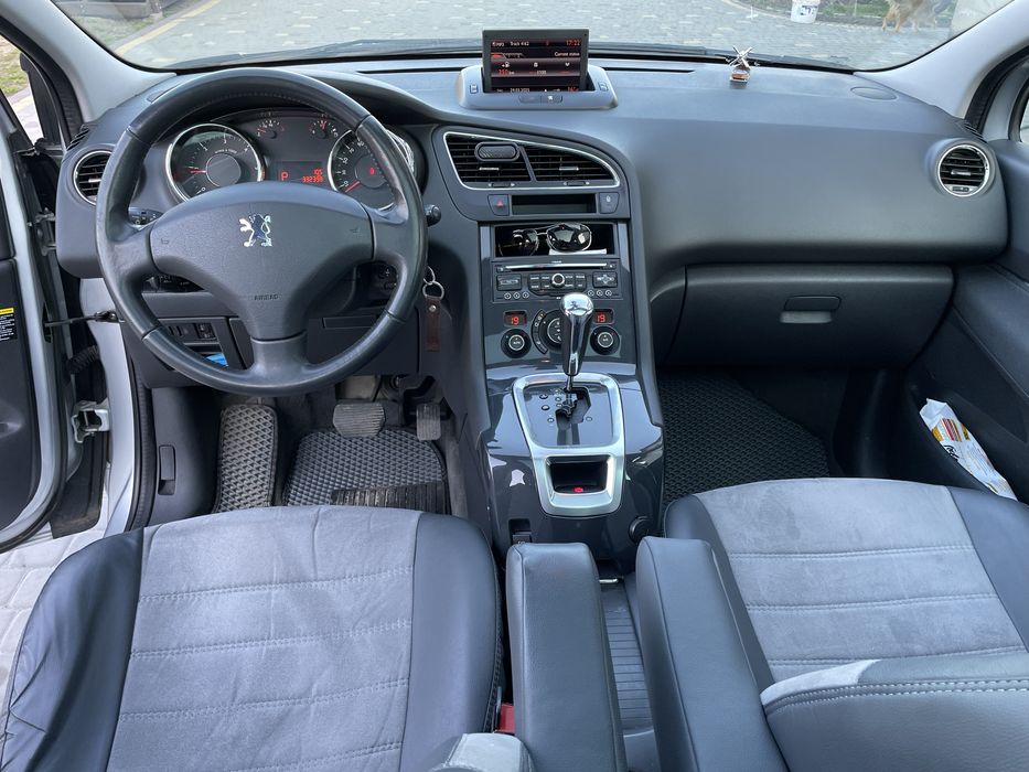 Peugeot 5008  2012  2,0hdi