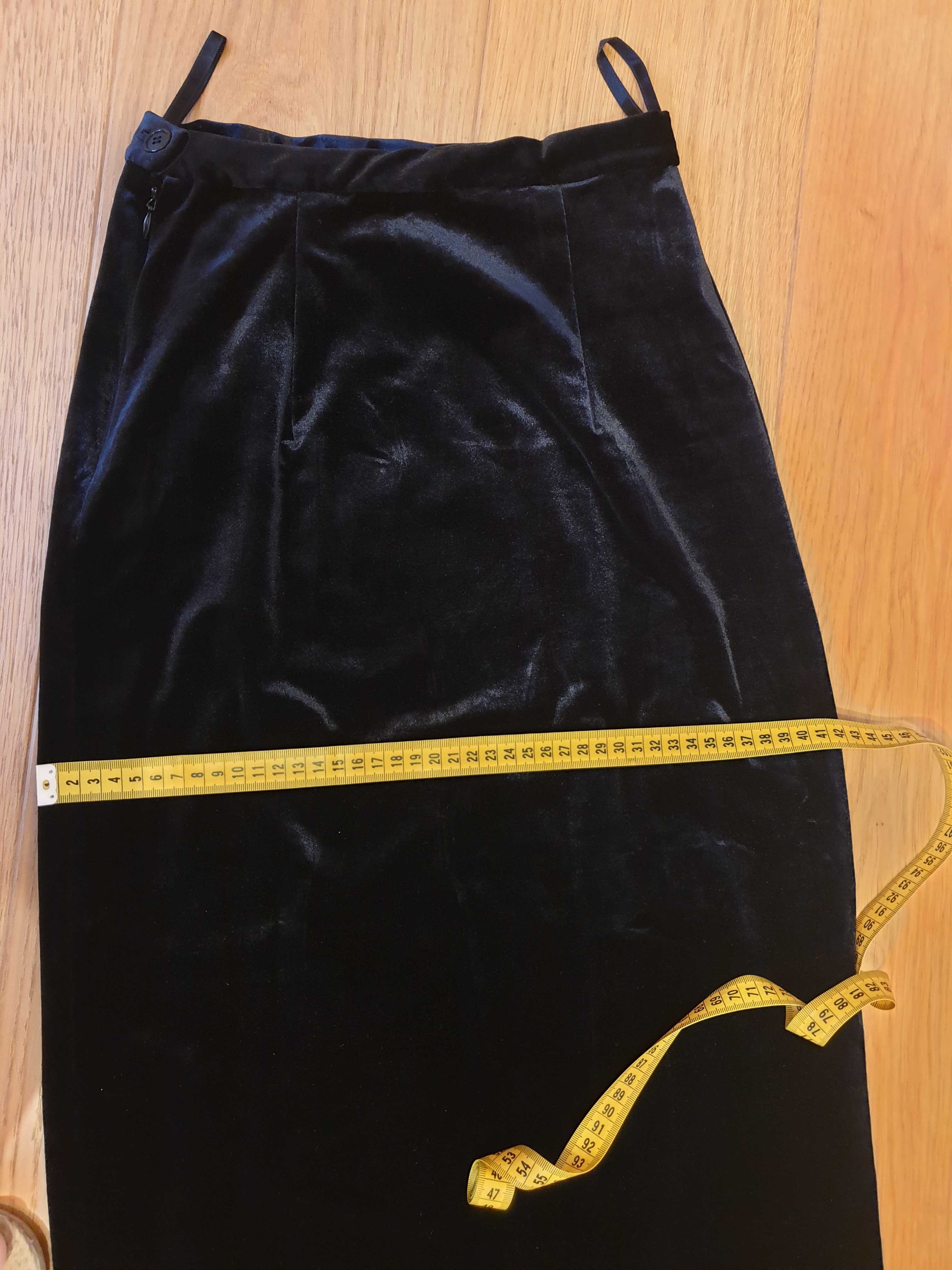 Spódnica welurowa czarna długa  rozmiar 34 szyta
