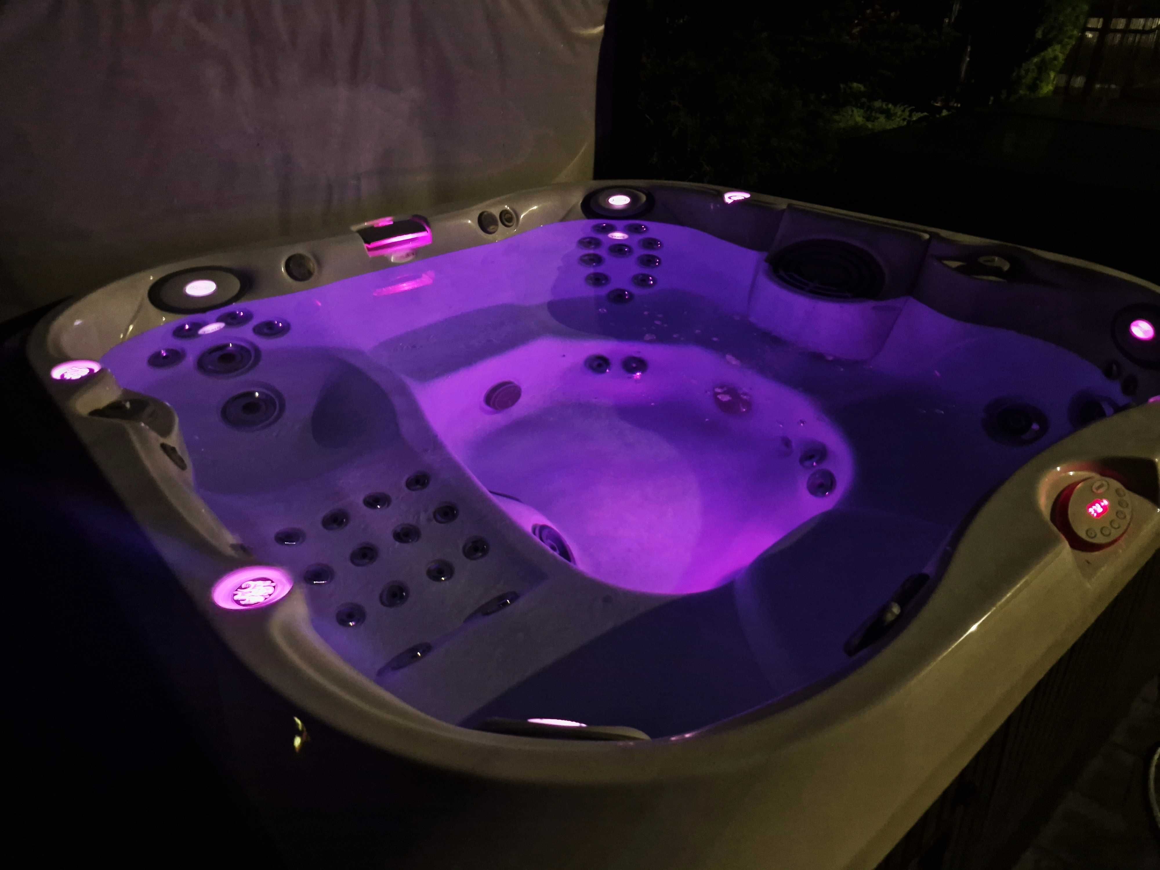 Jacuzzi 6-os, SPA, wanna z hydromasażem, Balia, Wrocław