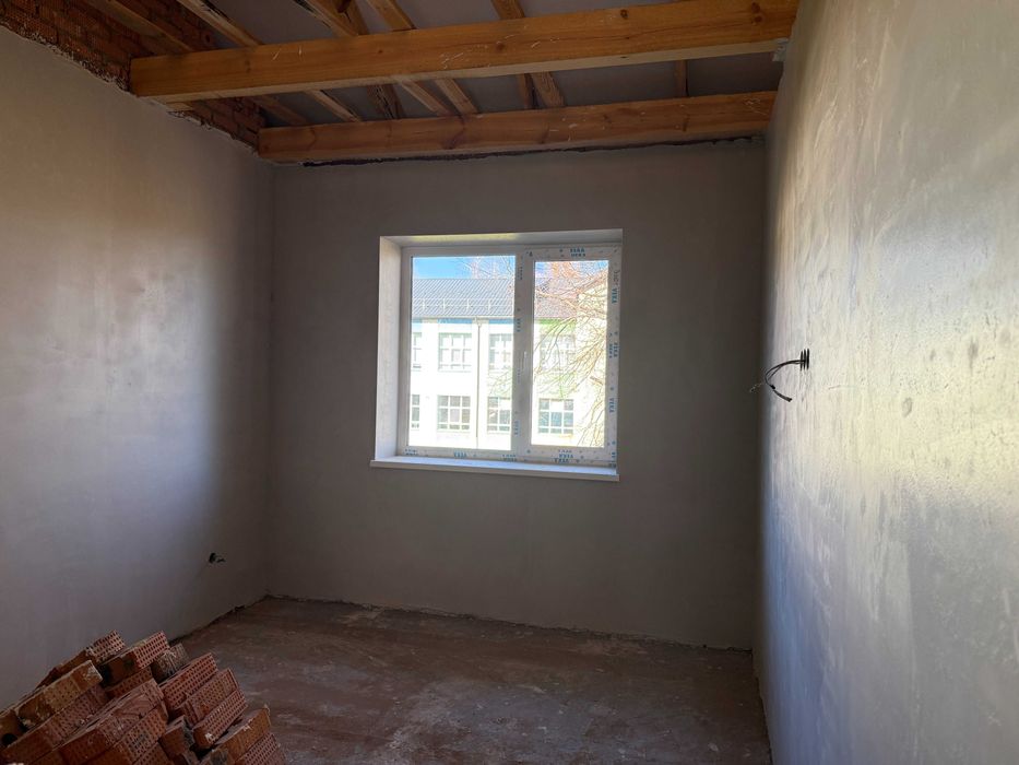 Продаємо дуплекс з гаражем і ділянкою 3.5 сотки