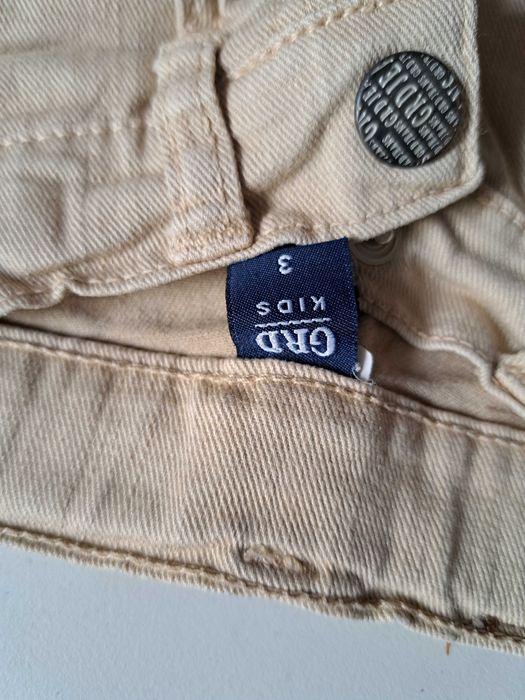 Calça beje de menino, marca Girandola, 3 anos