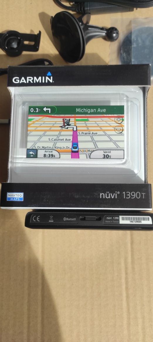 Vendo GPS Garmin nüvi 1390T