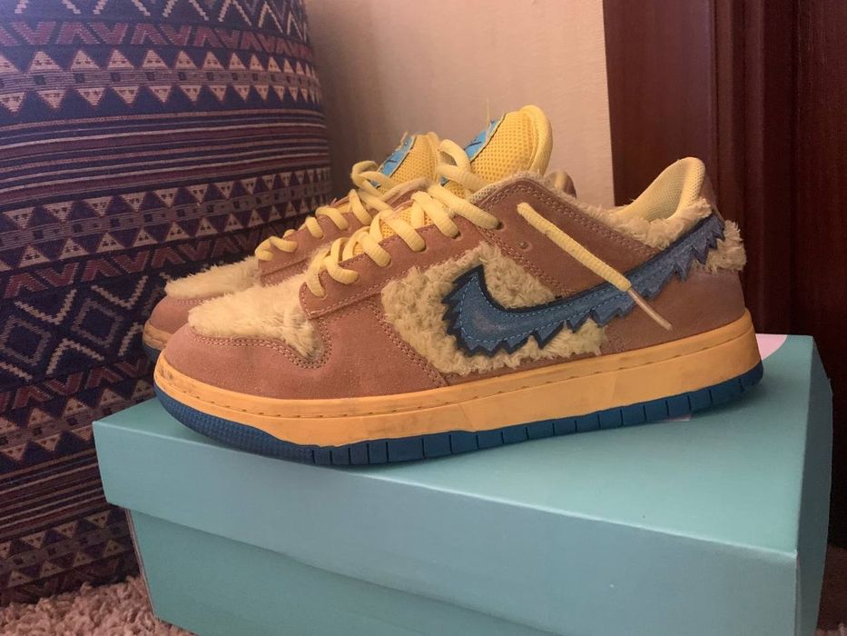 Nike SB Dunkb Low X Grateful Dead Yellow