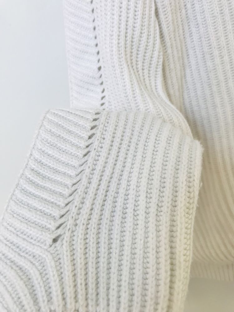 Sweter damski bialy wiosenny zimowy Guess S M L golf