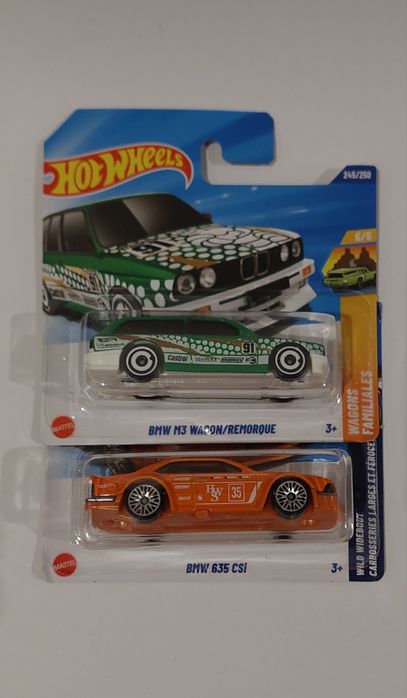 Hot wheels variados