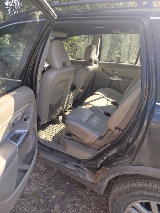 Продам Volvo XC90 2005р.в., 2,4дизель, ручна КПП 5 передач