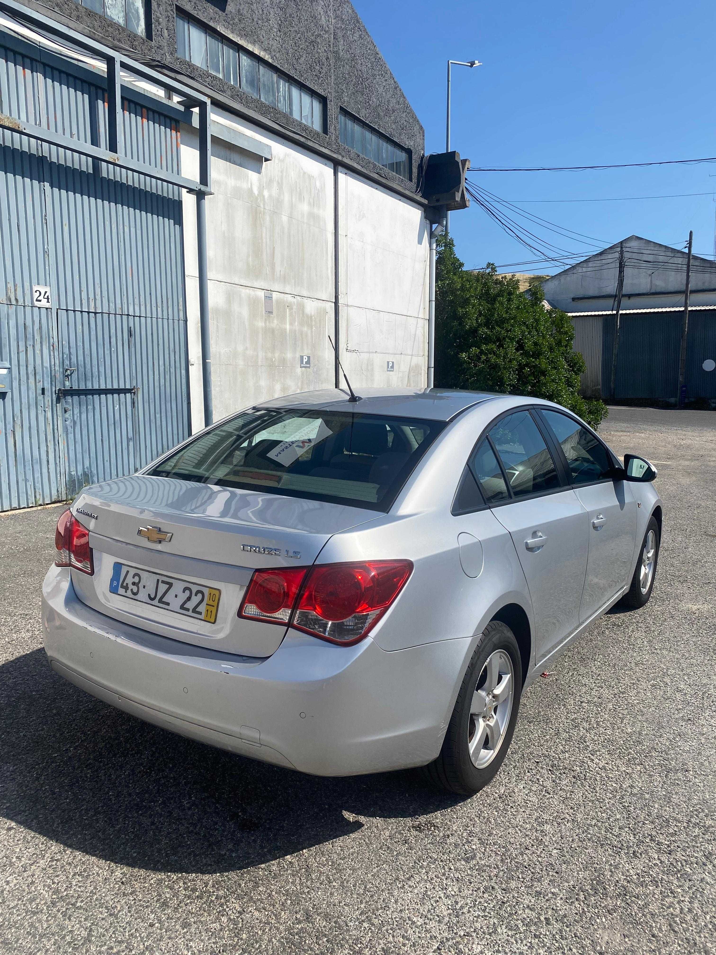 Chevrolet Cruze 1.6 LS