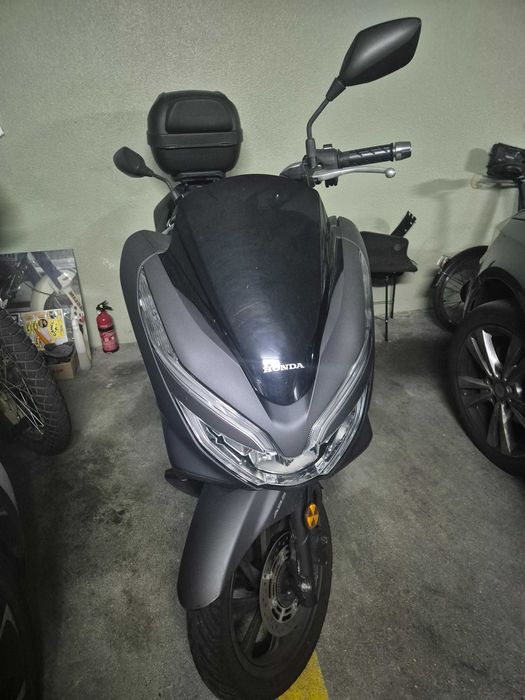 PCX 2020 com 7200km e muitos extras