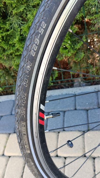 Rower kolażówka szosowy trek