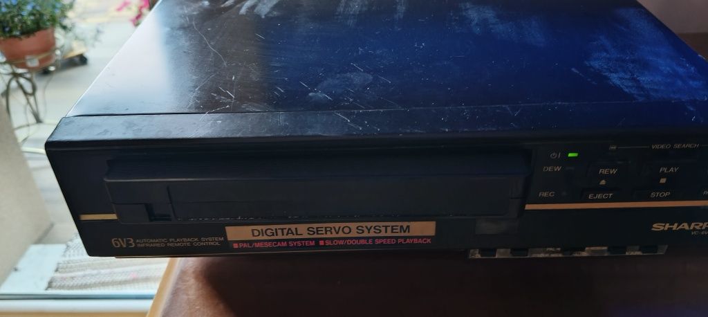 Vintage ,stary z lat 90 tych magnetowid.Stan mi nieznany.