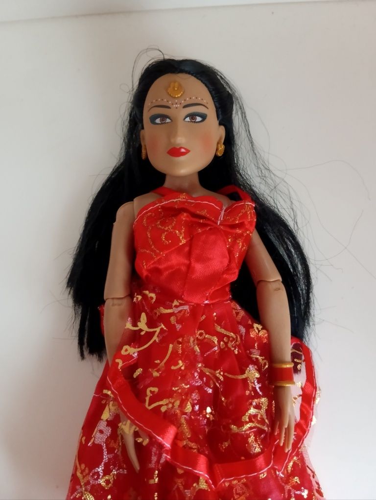 Лялька кукла індіанка Apne Dolls з Німеччини