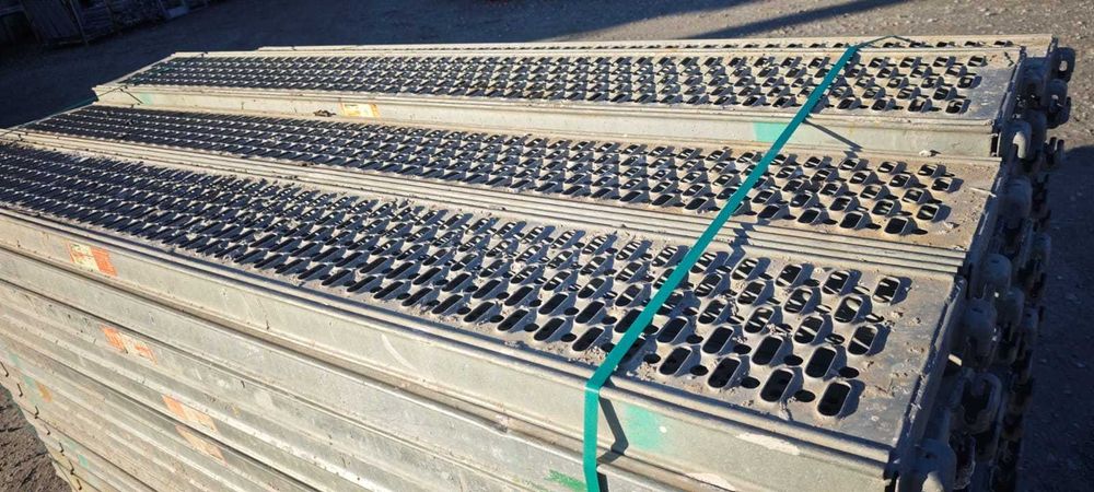 Podest stalowy Baumann 2,57m używany stan BDB inne elementy rusztowani