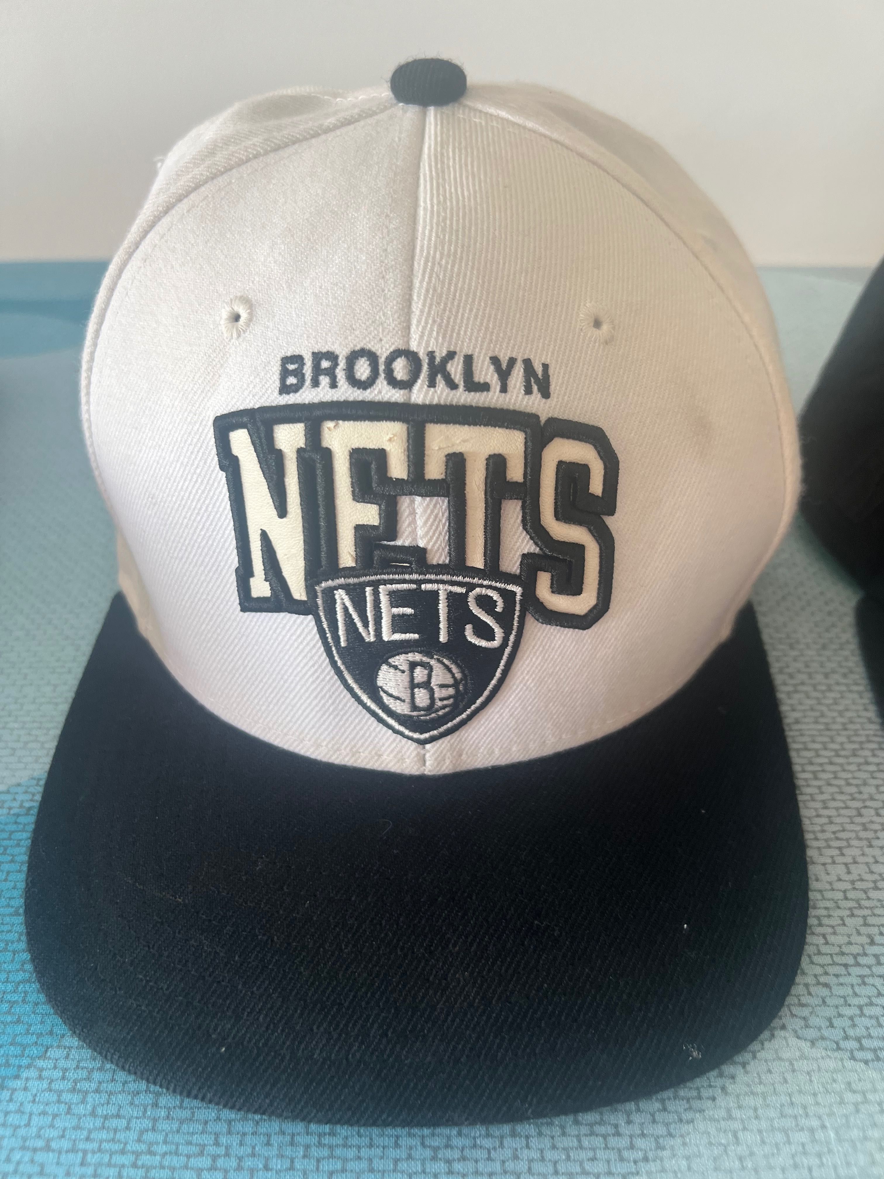 Vendo 2 chapéus NBA