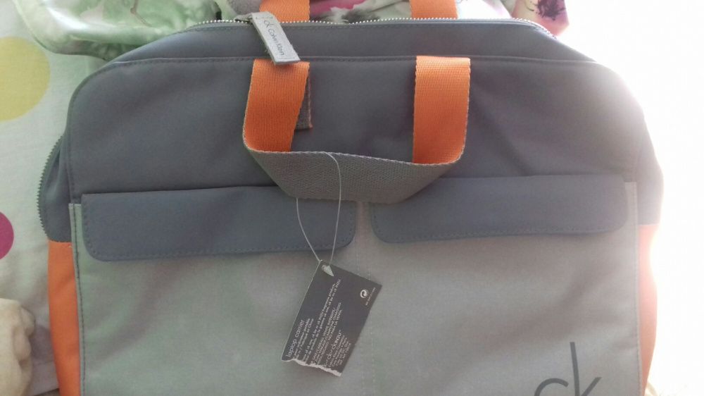 Calvin-Klein torba na laptopa