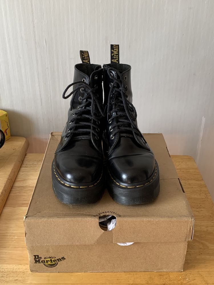 Dr. Martens Jadon — Black Polished Smooth