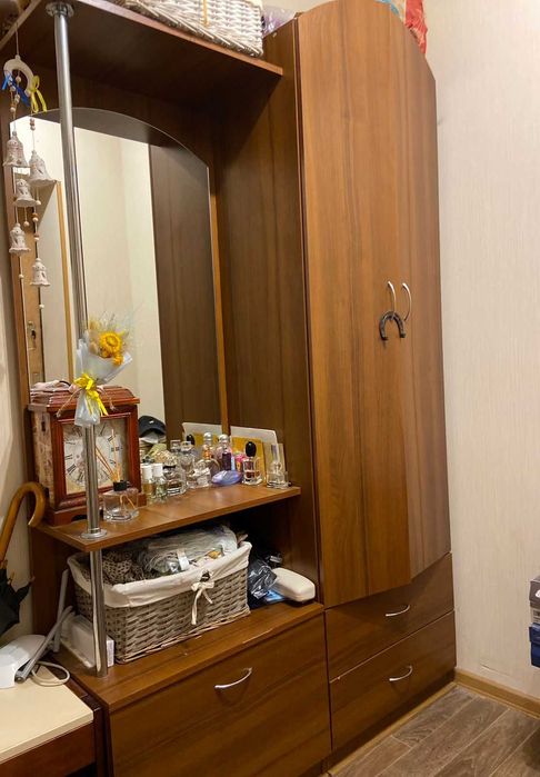 Продаю меблі для передпокою, у гарному стані