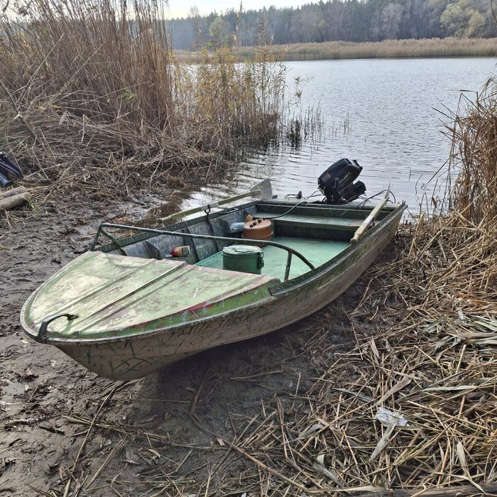 Продам лодку Крим.