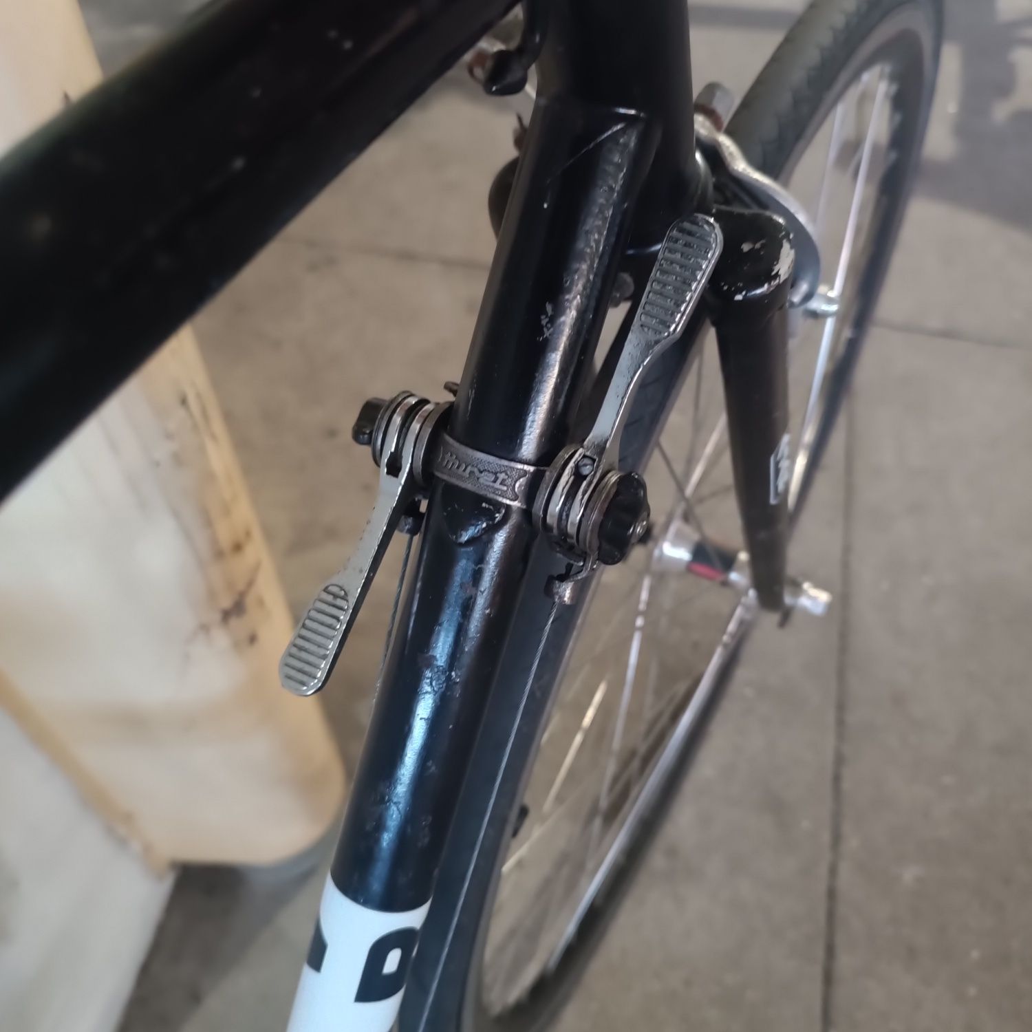 Bicicleta clássica com peças novas