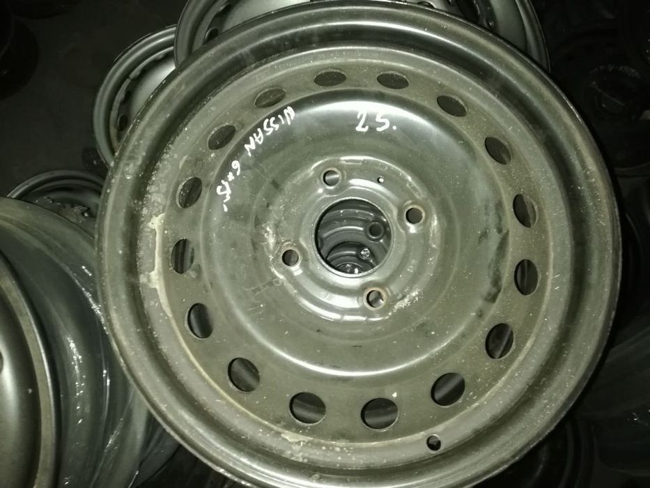 Felga Felgi Stalowe Nissan 6 x15  ET45