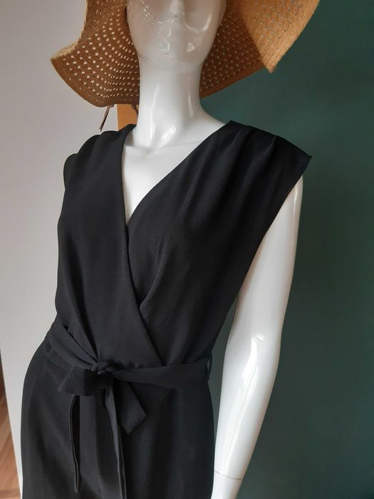 czarny elegancki kombinezon długa nogawka kopertowy weselny New Look L