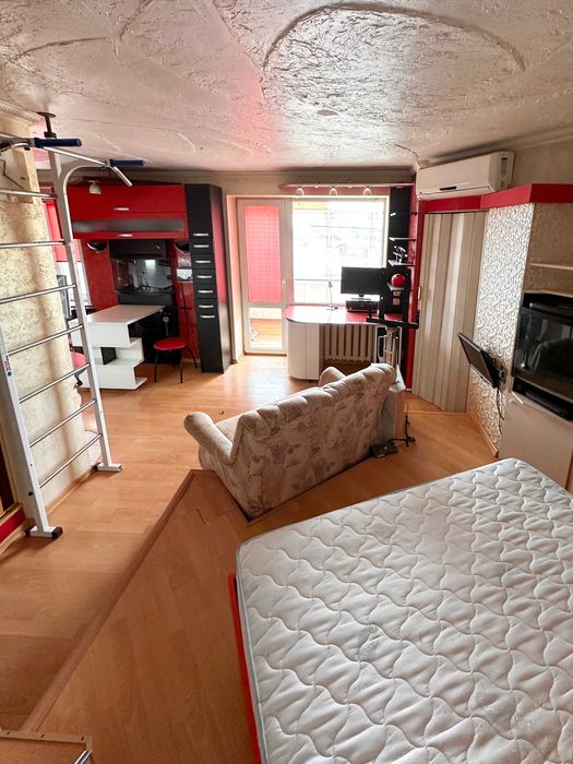 Продається квартира-студія по вул. Героїв ЗСУ