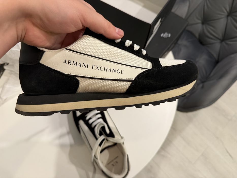 Кроссовки Armani exchange мужские (новое состояние)
