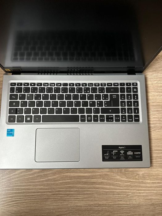 ACER Aspire 3 .СТАН НОВОГО.Не використовувався НІКОЛИ!!

acer