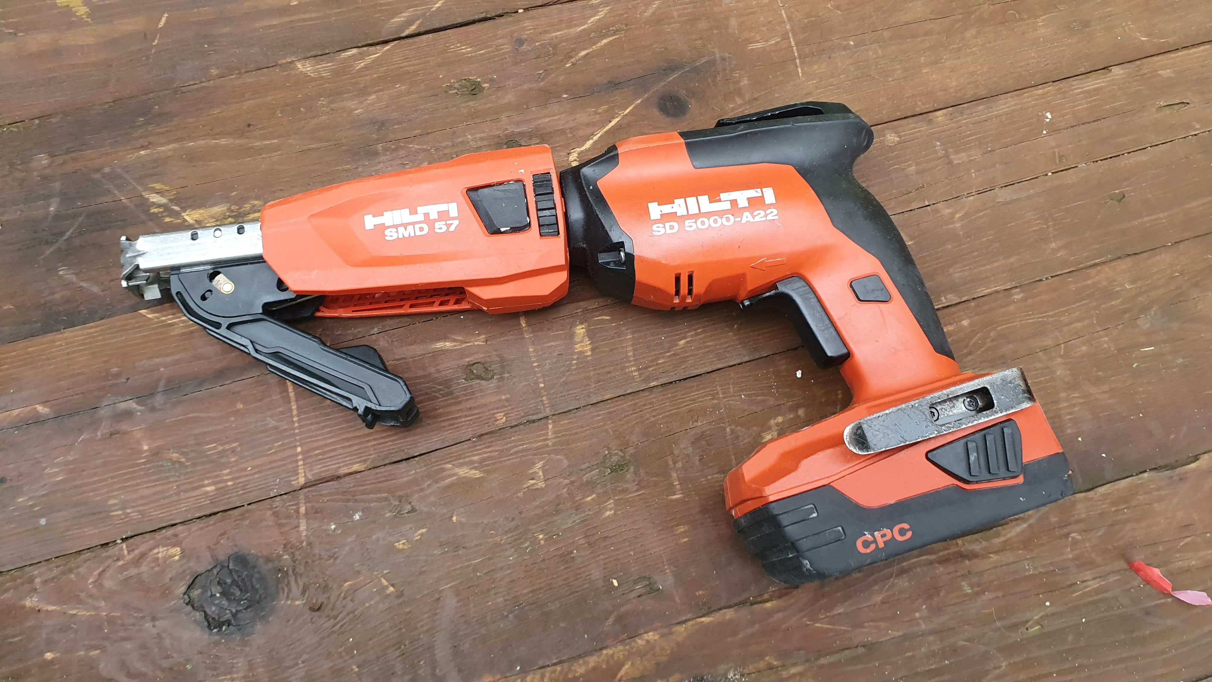 HILTI SD 5000-A22 / 2.6 Ah 2021 rok Wkrętarka do płyt K/G