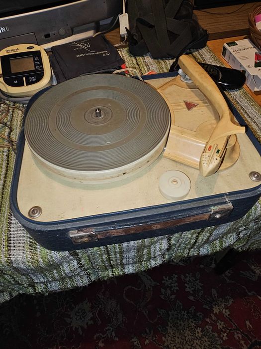 Adapter gramofon Bambino? walizkowy sprawny