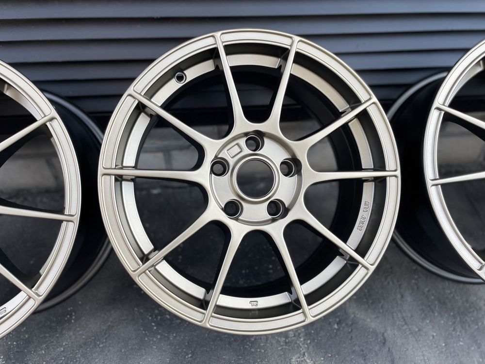 Диски R16 5/112 Alutec