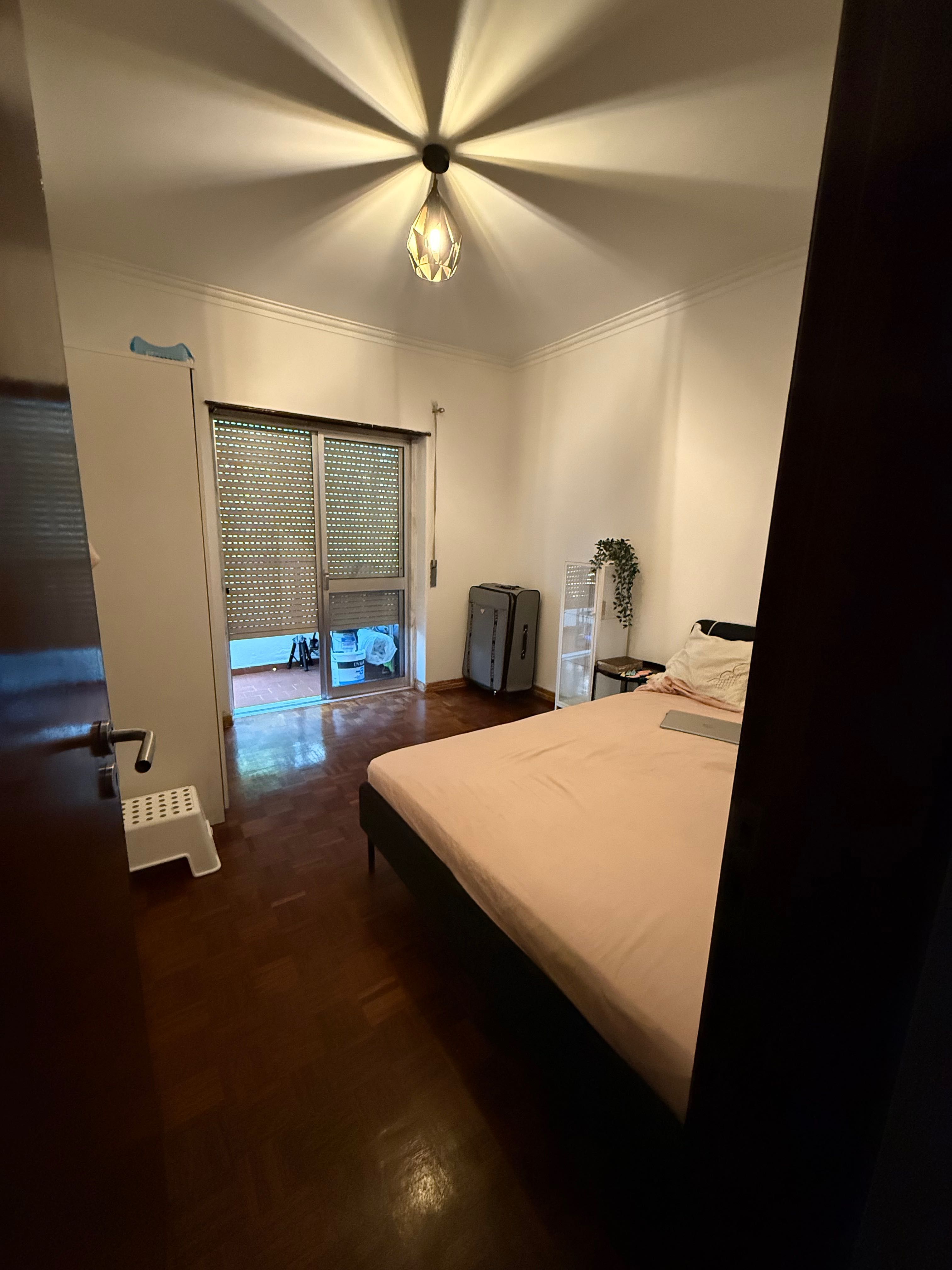 Quarto casal para alugar em Cacem