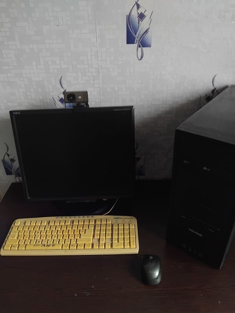 Компьютер ASUS-для дома