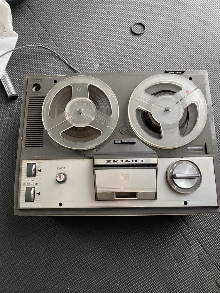 Magnetofon szpulowy UNITRA ZK-140T
