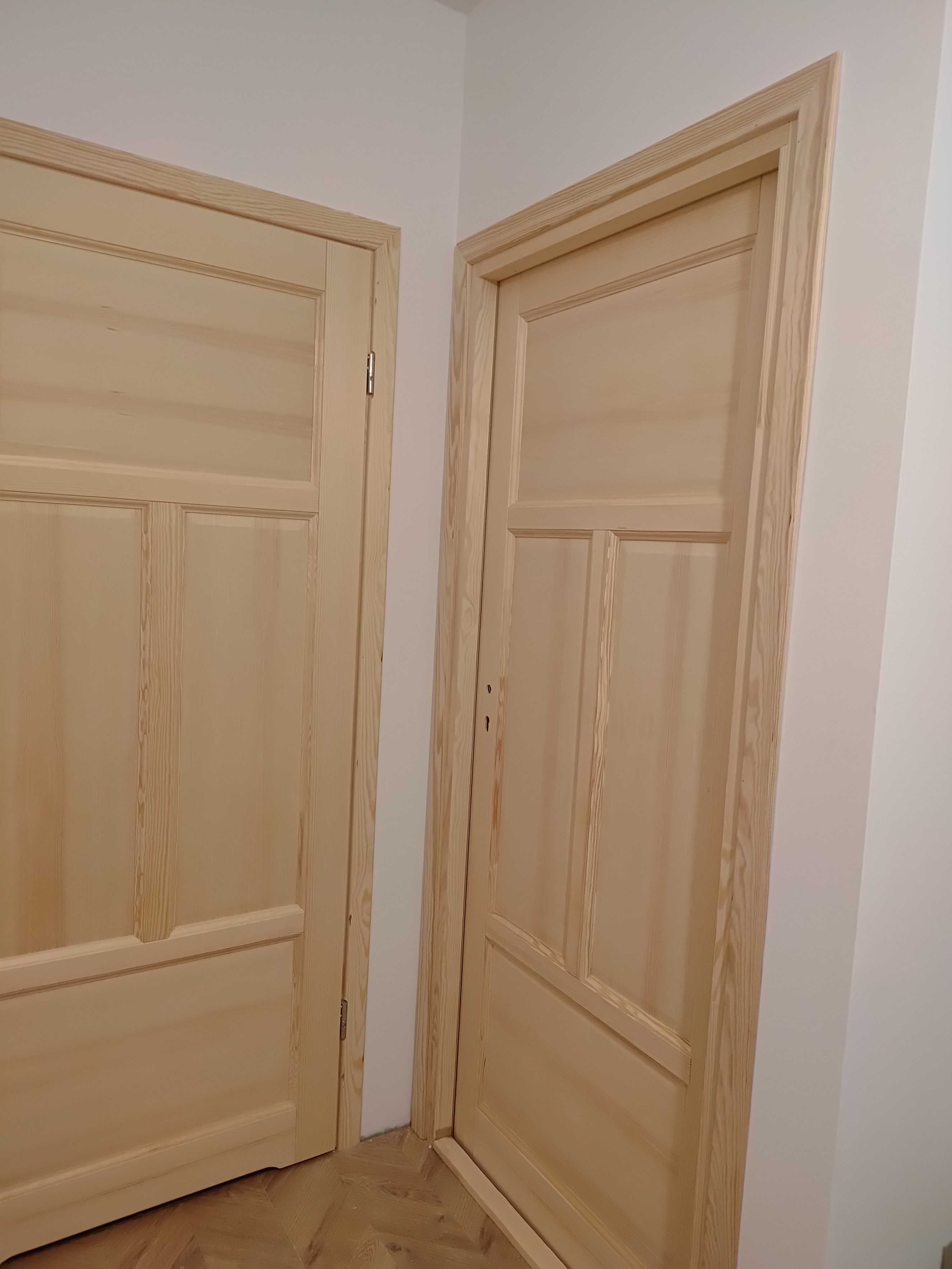 drzwi drewniane sosnowe wewnętrzne