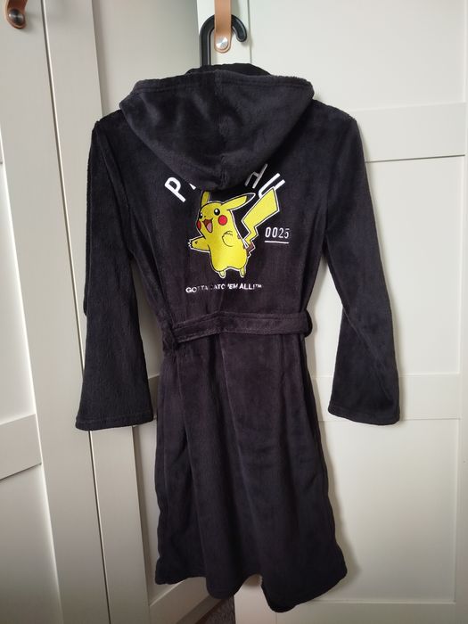 Szlafrok chłopięcy Pokemon rozm. 134/140 Reserved